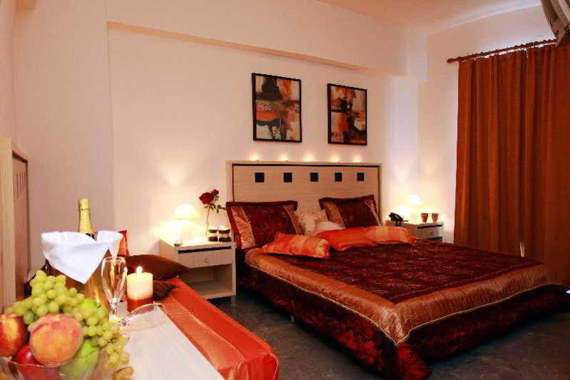 Nancy Hotel Hersonissos  Bagian luar foto